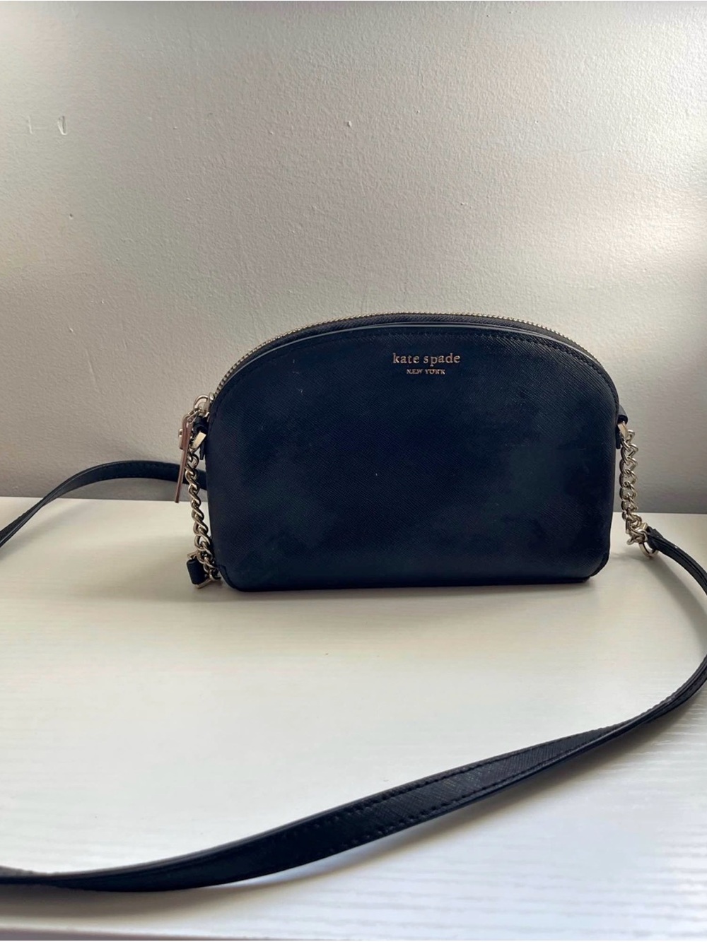 kate spade black dome crossbody with gold chain